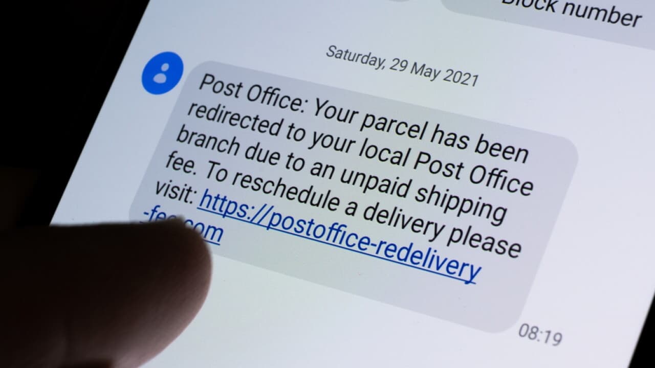 Example of a fake package delivery text asking the recipient to open a suspicious link